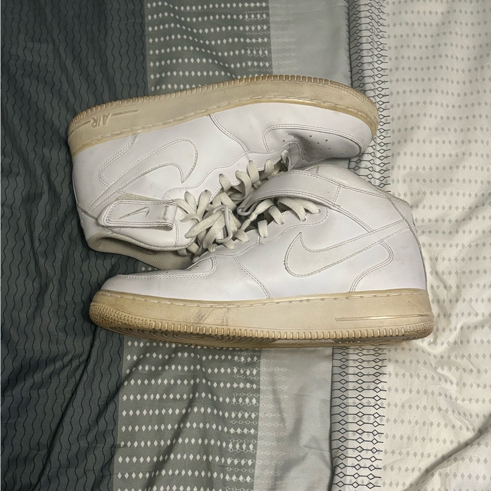 Nike airforce 1 high top!!